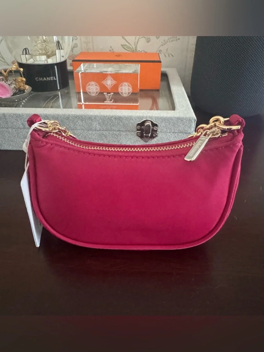 Lululemon City Essentials Nano Shoulder Bag - Picture 2 of 5